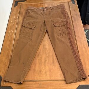 Democracy Absolution Caramel Cargo Pants Size 12